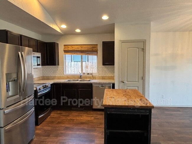 Photo - 8228 W Snohomish St