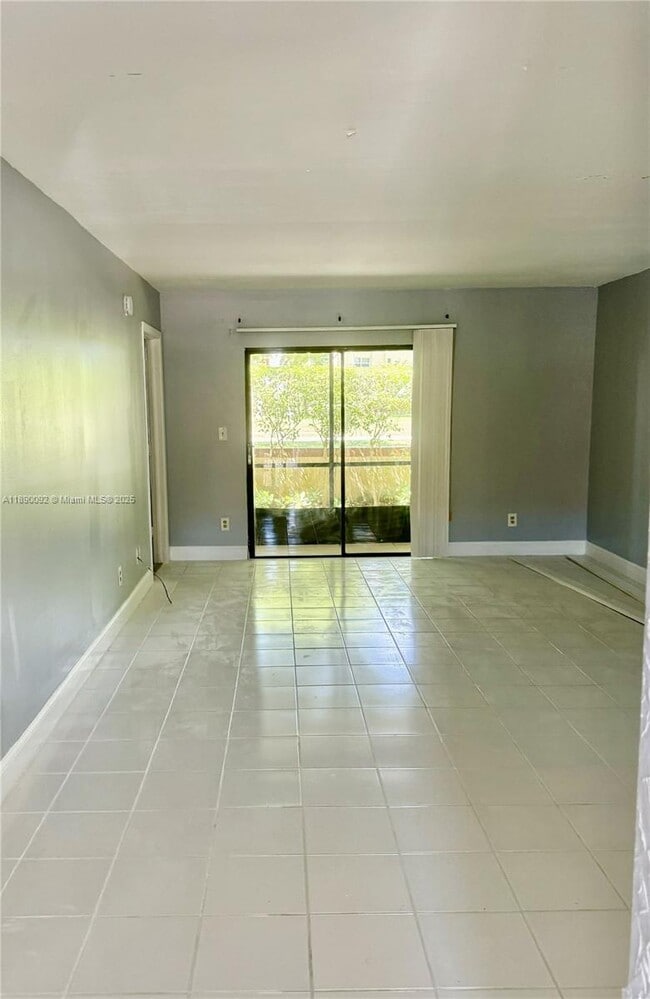 Photo - 9539 Boca Cove Cir Unit 105