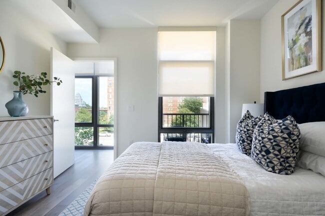 Photo - 810 O St NW Unidad 608