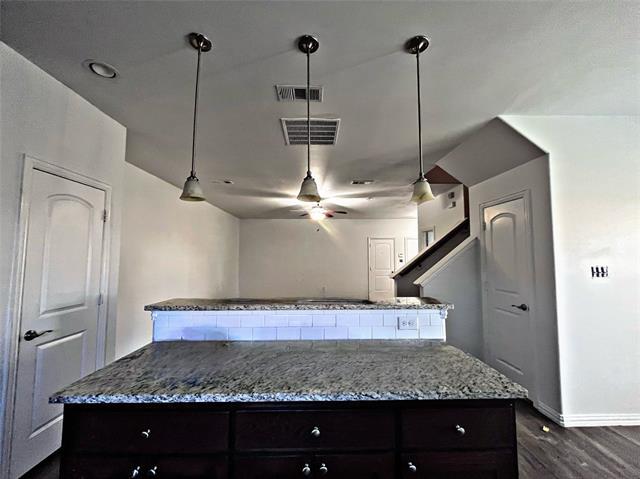 Photo - 4916 Villas Dr