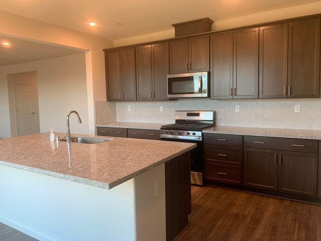 Photo - 1140 Morningside Pl