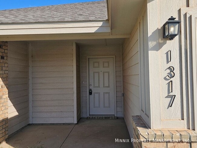 Photo - 1317 Bajada St