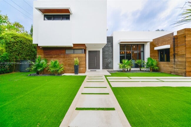Photo - 7940 SW 58th Ct Casa