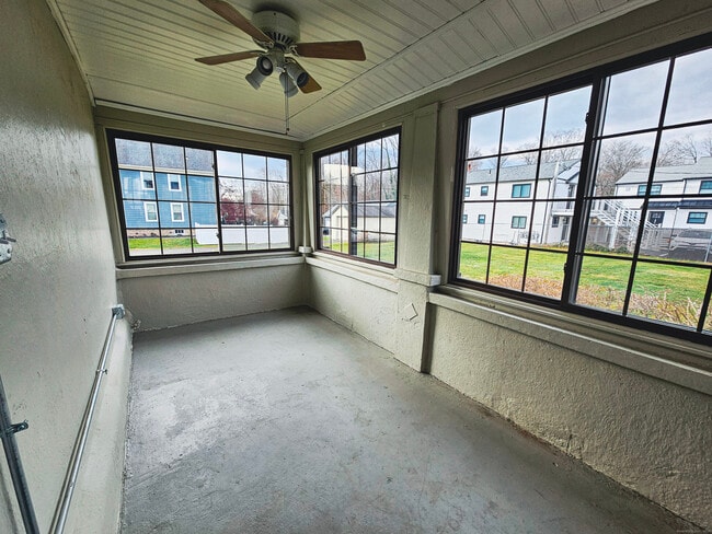 Photo - 581 Center St Unit 1