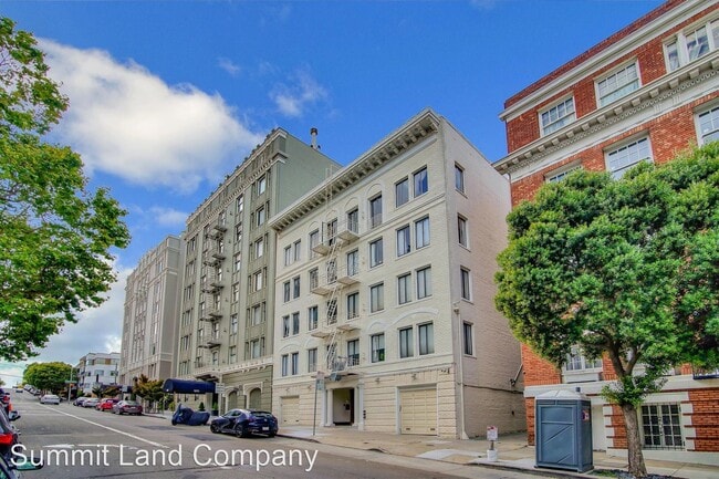 Photo - 1860 Jackson St