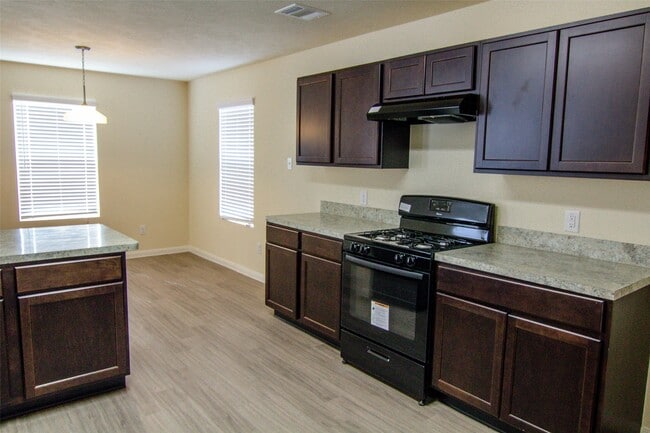 Photo - 926 Hidden Cove Ct