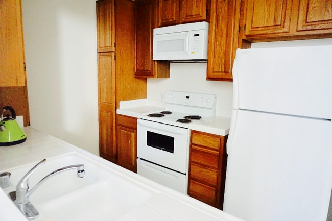 Photo - 1607 S Bentley Ave