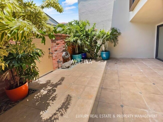 Photo - 6370 Hawaii Kai Dr House