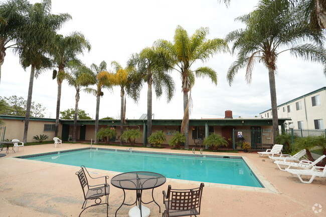 Building Photo - Foothill Courtyards Rental