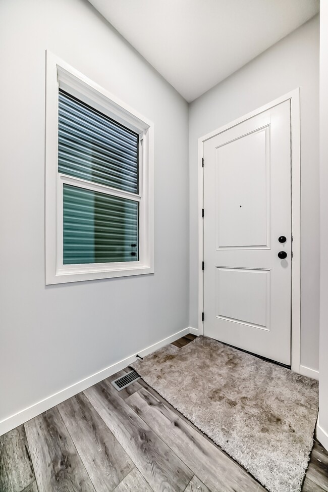 Photo - 237 Lucas Place NW