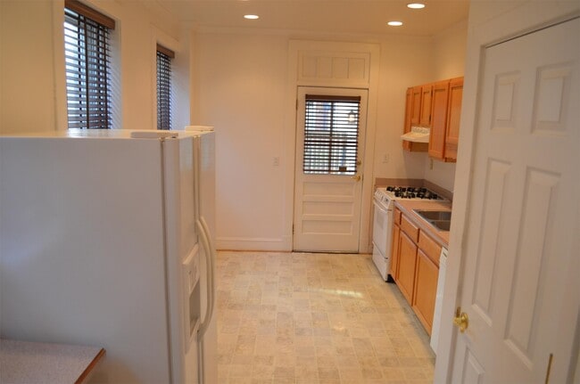 Photo - 621 W Princess Anne Rd