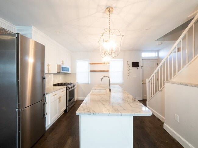 Photo - 210 Third St