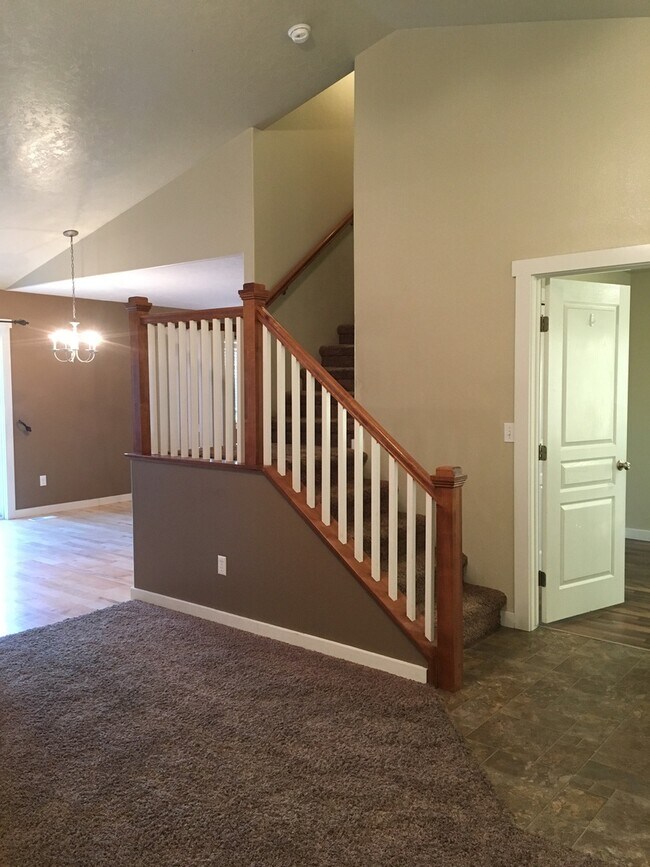 Photo - Perfect 4 bed 2.5 ba home in the desirable...