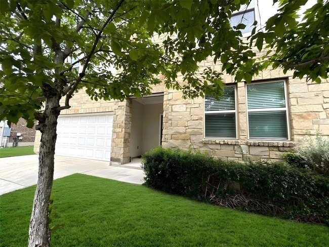 Photo - 729 Aliso Trail