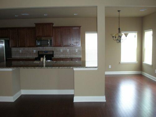 Photo - 3592 Fallen Oak Dr