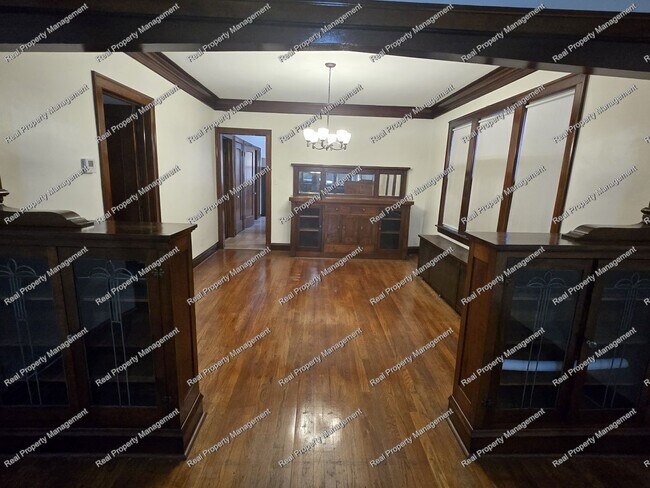 Photo - Charming 3 Bedroom Bungalow