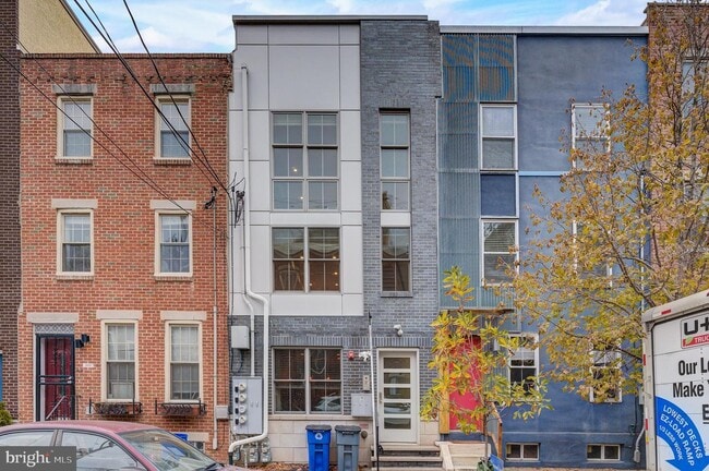 Photo - 1821 Carpenter St Unit #B