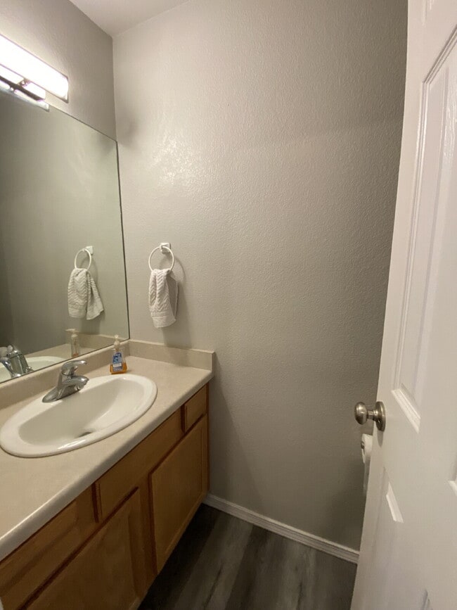 Photo - 3 bedroom townhouse westside - Mesa Valley