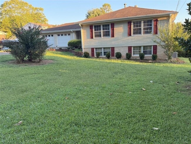 Photo - 1106 Lincoln Dr