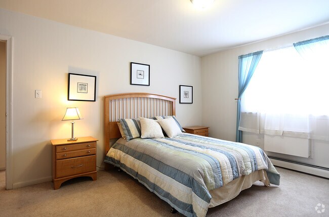 Photo - Broadmore Apartments