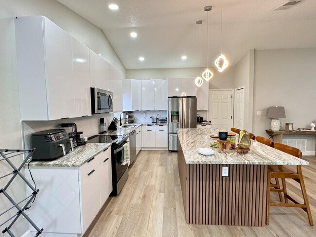 Photo - Stylish 3-Bedroom Home with Solar Panels, ...