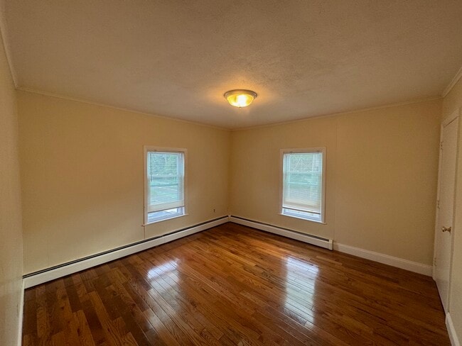 Photo - 213 Beacon St Unidad 4