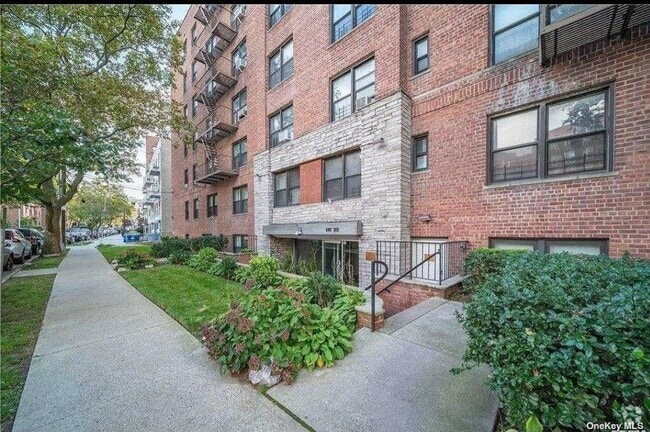 Building Photo - 141-30 84th Rd Unit 4E Rental