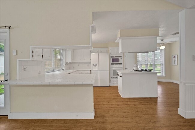 Photo - 626 Park Knoll Ln