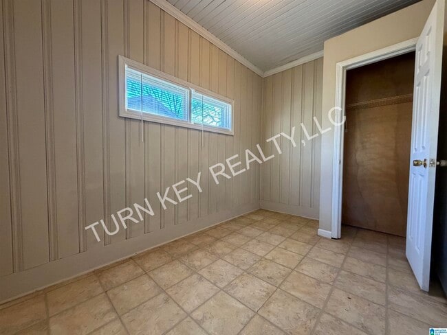 Photo - 305 McPherson Ave