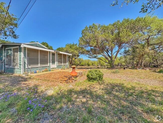Building Photo - Cute country cottage! Rental