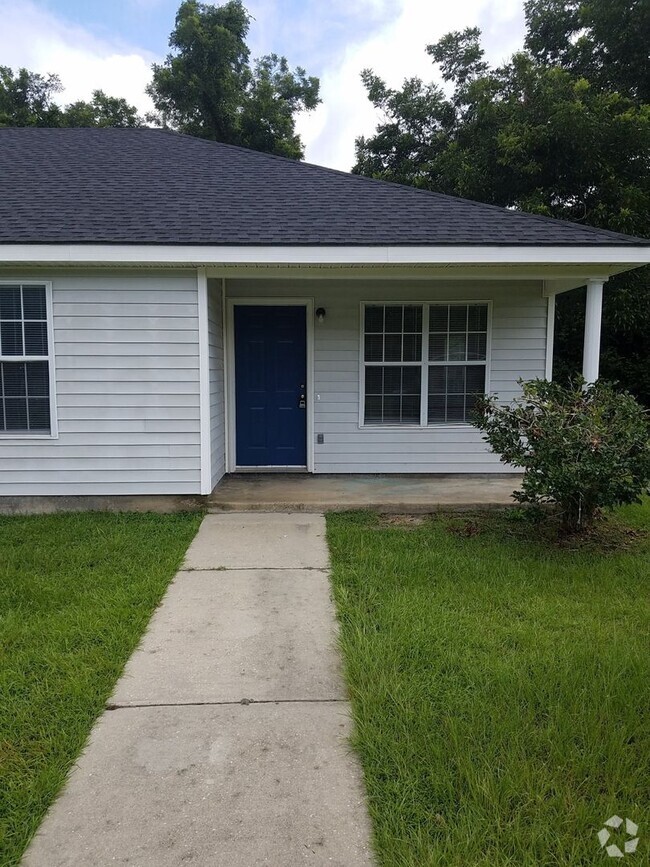 Building Photo - 6118 Vinnie Dr Unit A Rental