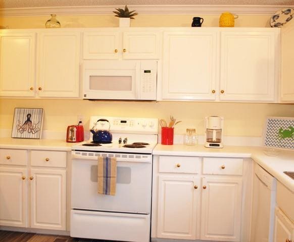 Photo - 1000 Mallery St Unidad E96