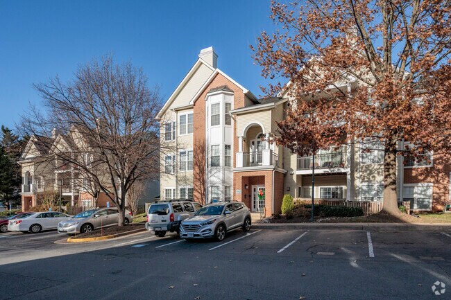 Alternate View - Random Hills Condominium