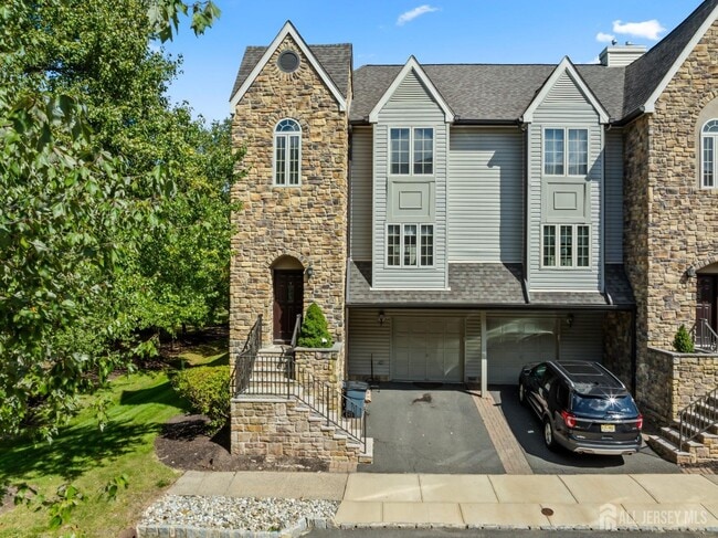 Photo - 7 Finch Ct