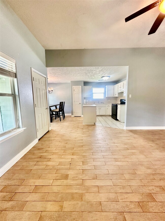 4710 Comal River Loop