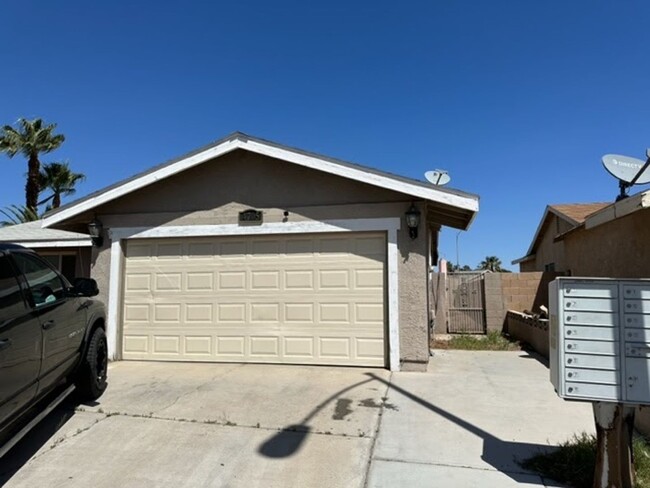 Spring Valley 3 Bedroom w/ Pool! Rental - House Rental in Las Vegas, NV ...