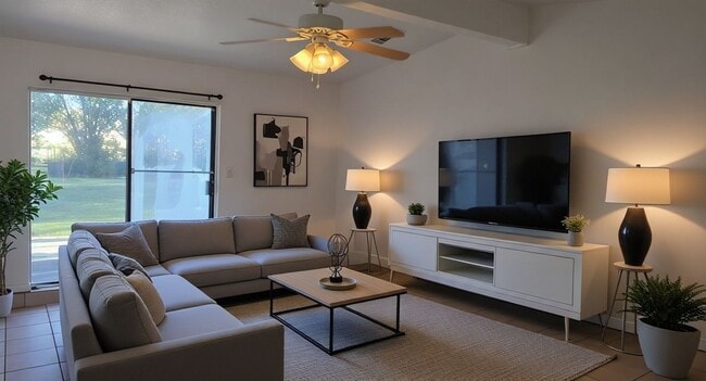 Photo - 1003 N 4th St