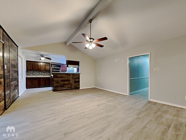 Photo - 6127 Heatherbrook Dr