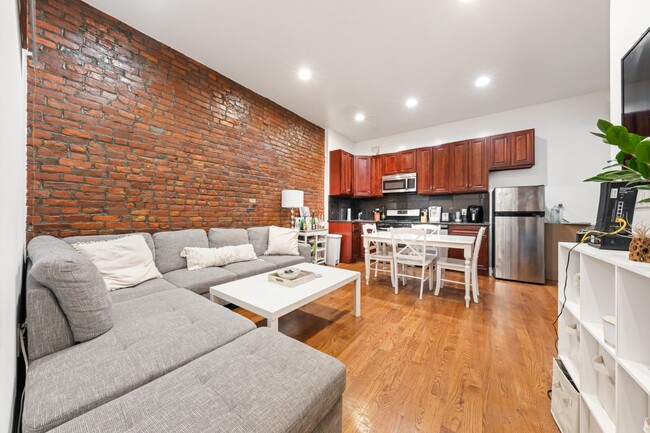 Photo - 321 E 14th St Unit 2B