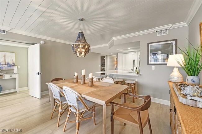 Building Photo - 9103 Vanderbilt Dr Unit 2