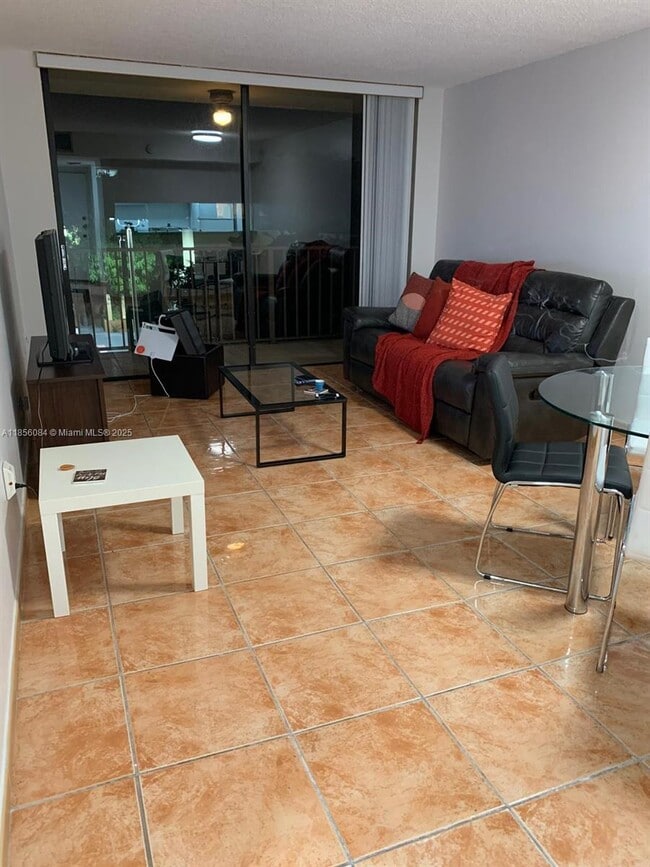Building Photo - 8002 SW 149th Ave Unit B311 Rental