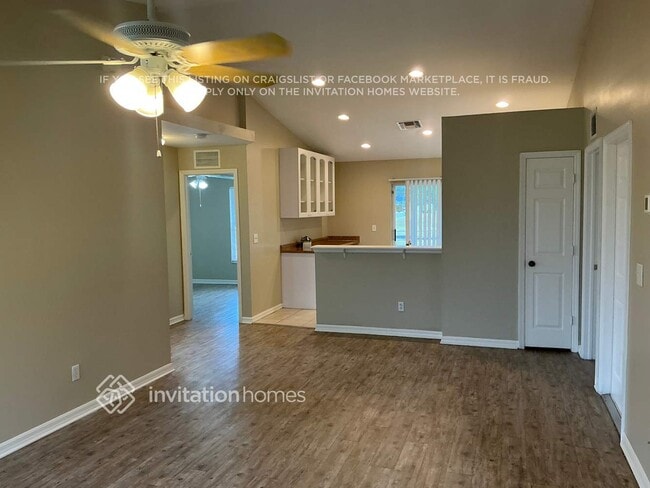 Photo - 904 NE 5th Pl