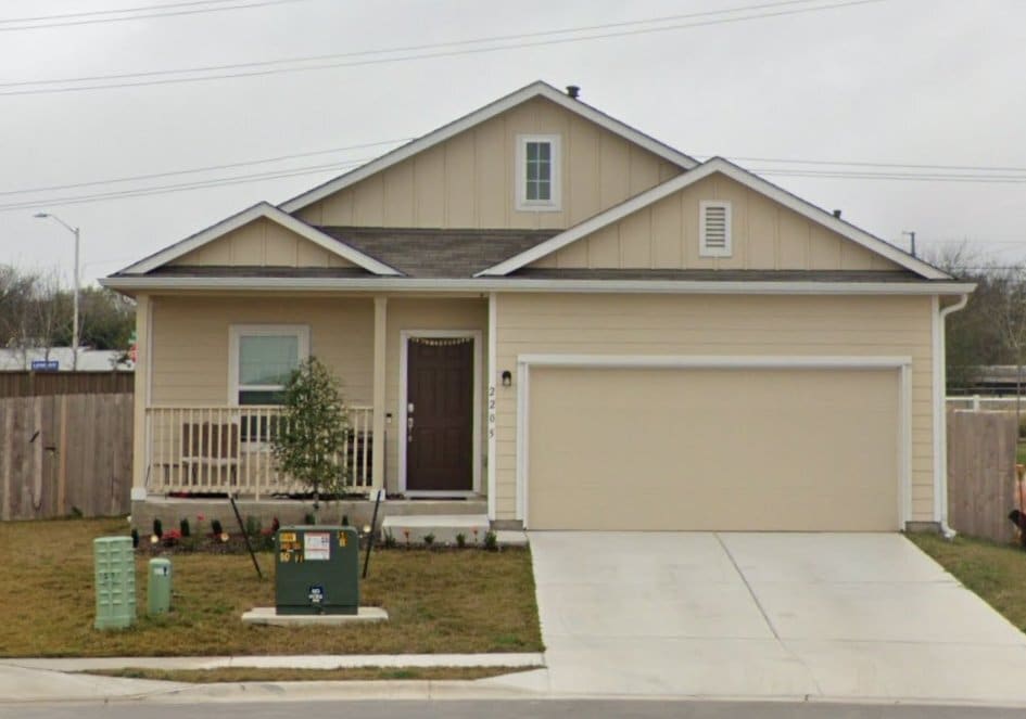 Photo - 2205 Forgetmenot Ln