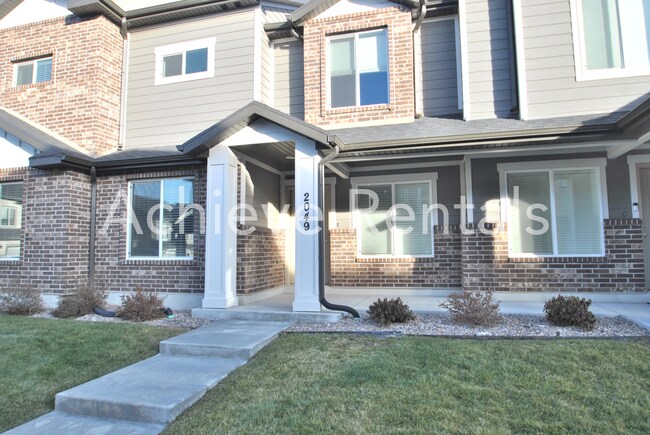 Building Photo - Conveniently Located North Logan Village Townhome | Near Utah State and Hospitals