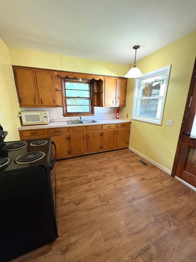 Photo - Cozy 2 Bed 1 Bath home for Rent!