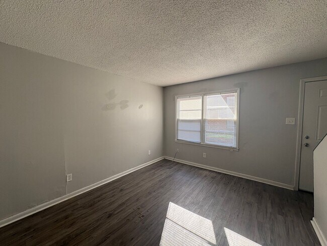 Photo - 131 Wall St Unit 108