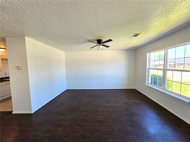 Photo - 3501 SW Victoria Pl