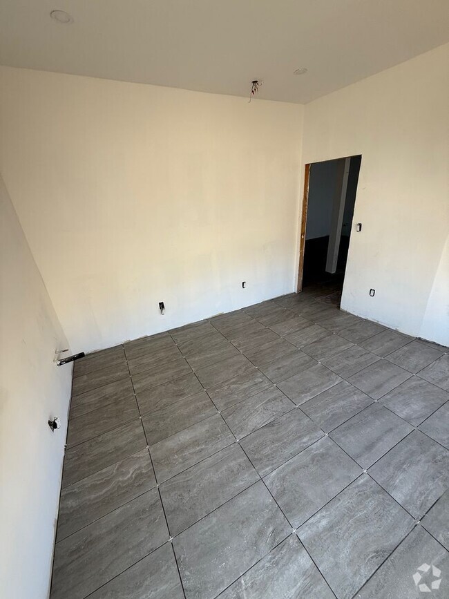 Building Photo - l1551 Unit 51 Rental
