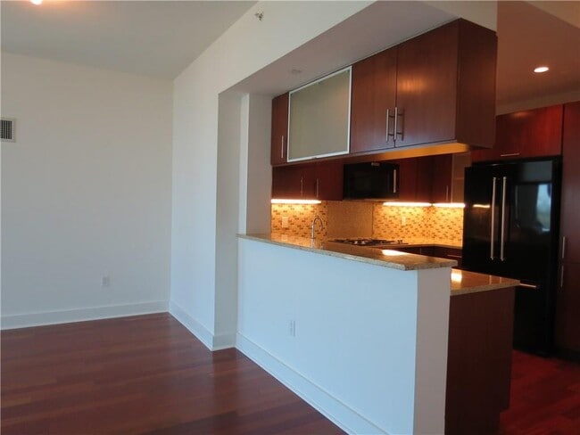 Photo - 175 Huguenot St Unit 1801