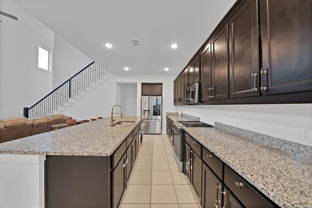 Photo - 7126 Helena Hl